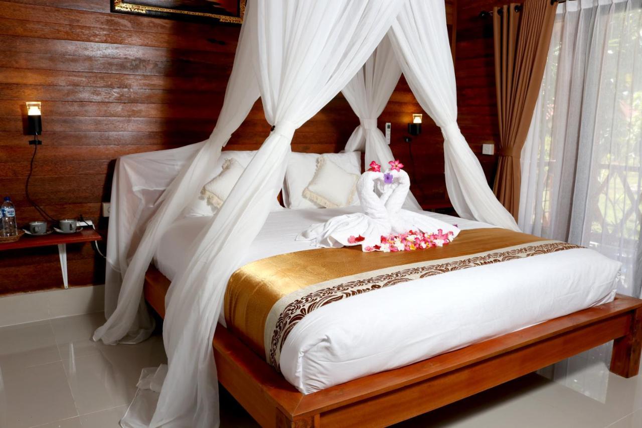 Dangin Kubu Bungalow Sakti Bagian luar foto