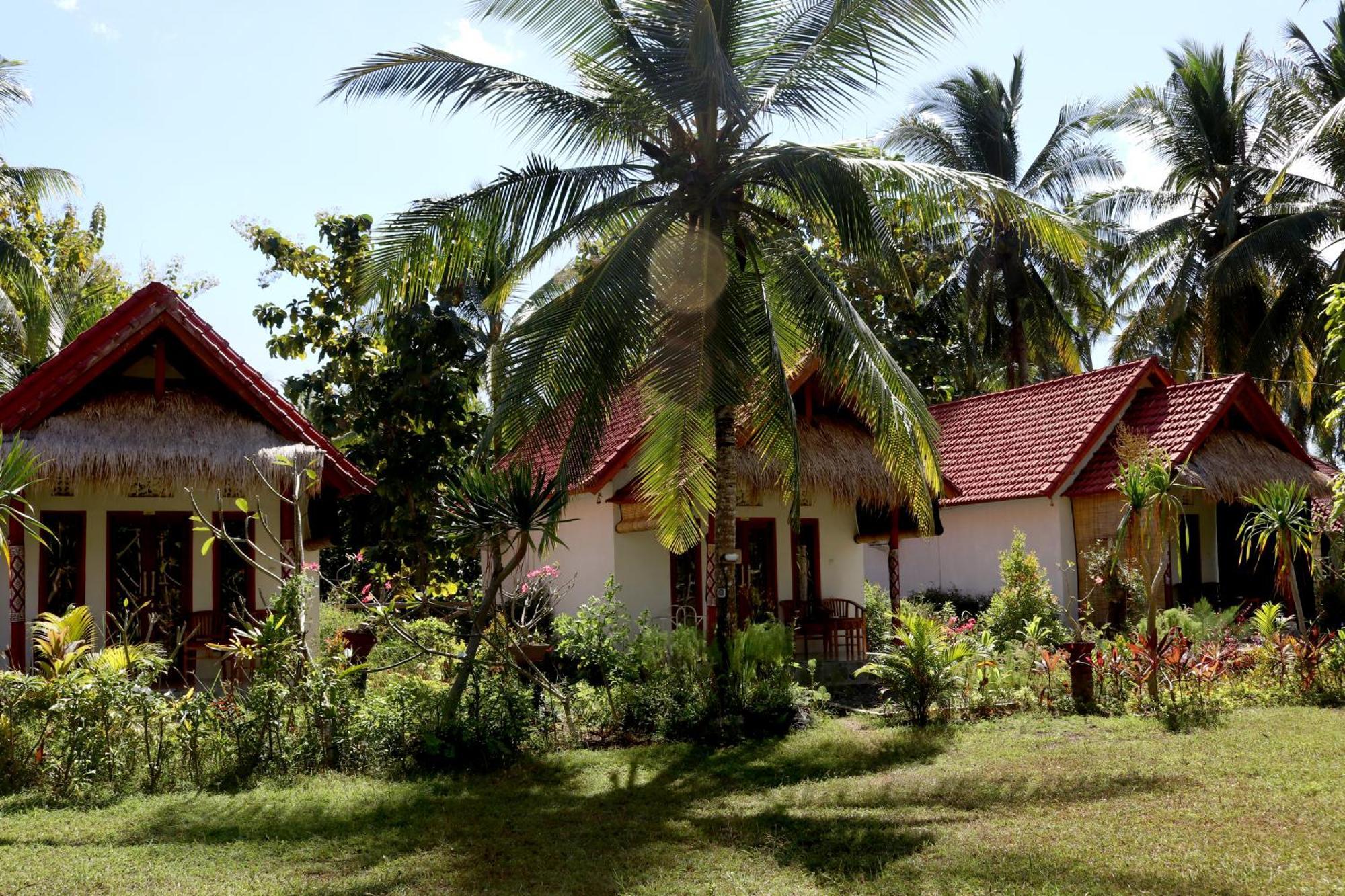 Dangin Kubu Bungalow Sakti Bagian luar foto