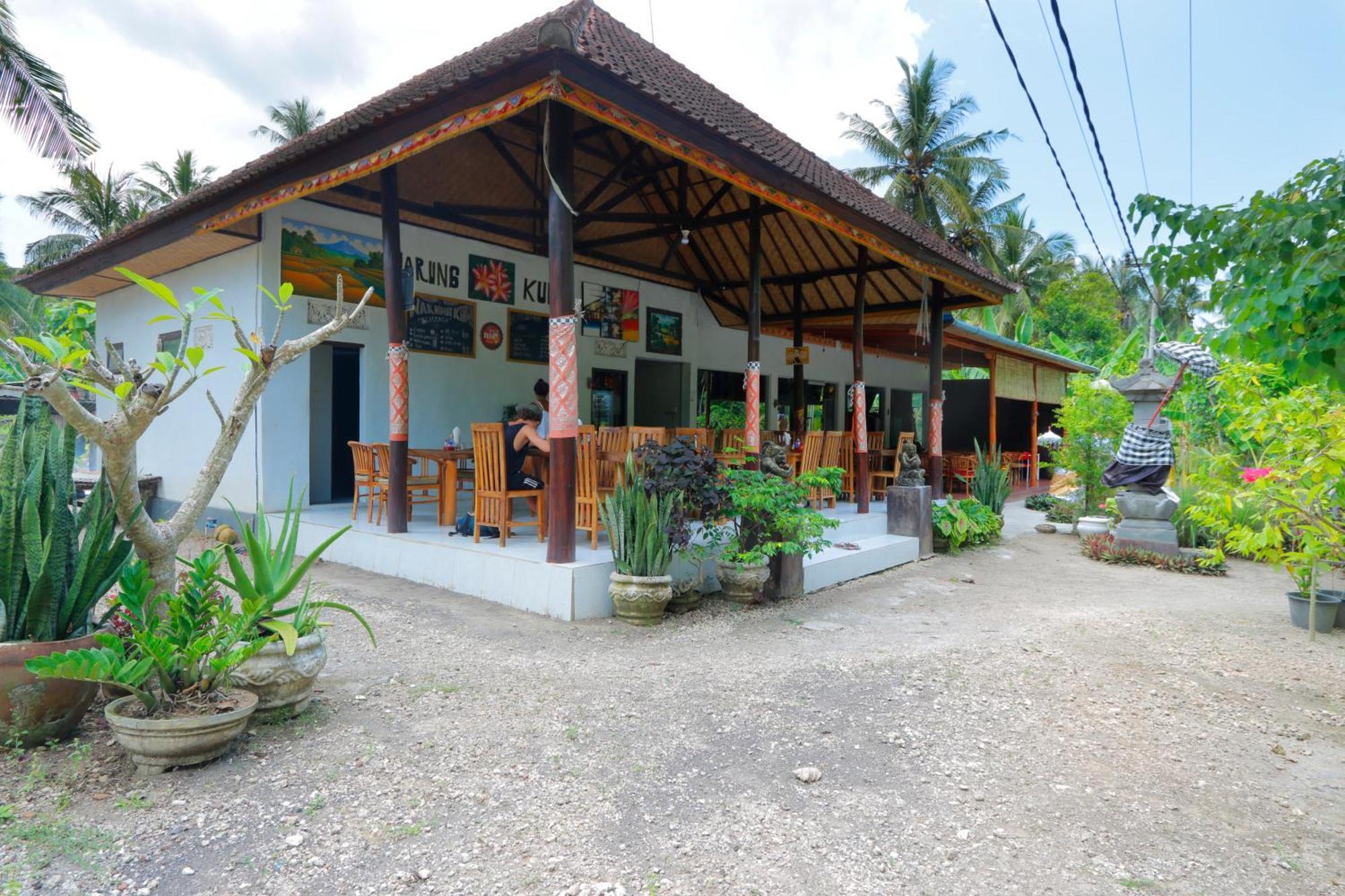 Dangin Kubu Bungalow Sakti Bagian luar foto