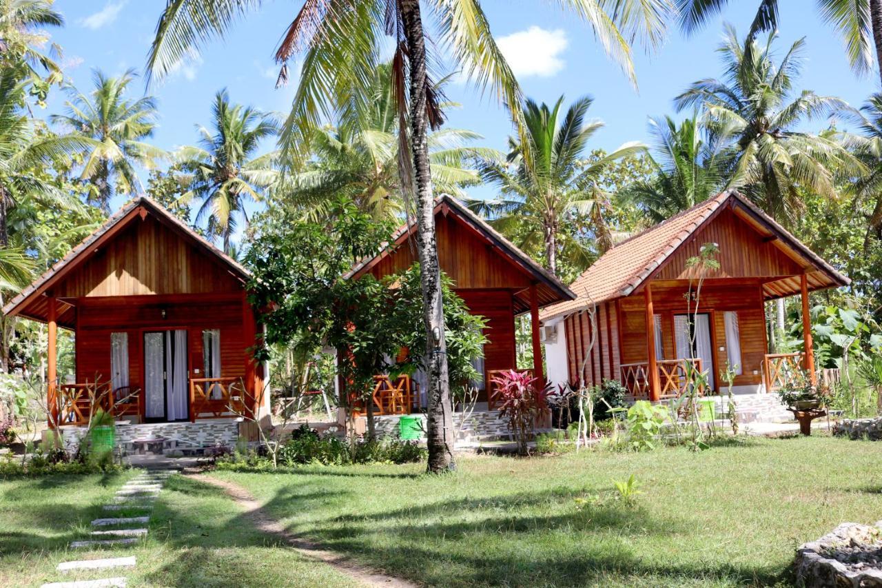 Dangin Kubu Bungalow Sakti Bagian luar foto