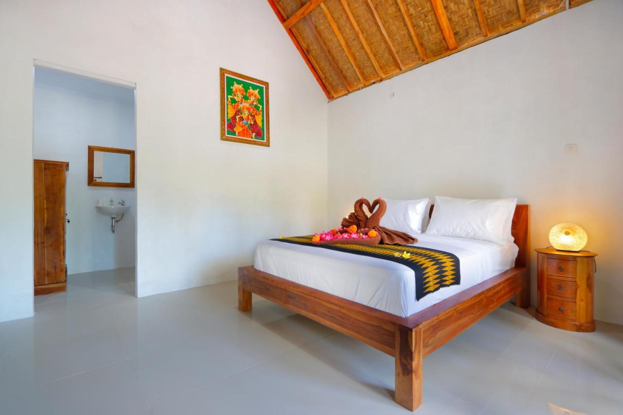 Dangin Kubu Bungalow Sakti Bagian luar foto