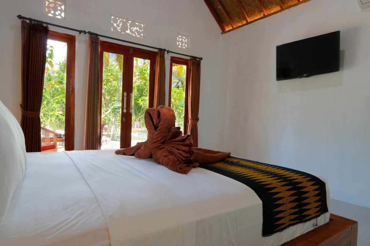 Dangin Kubu Bungalow Sakti Bagian luar foto