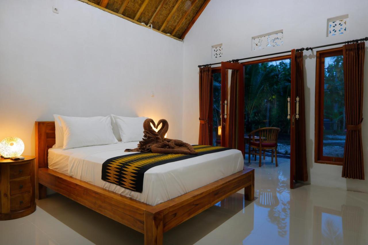 Dangin Kubu Bungalow Sakti Bagian luar foto
