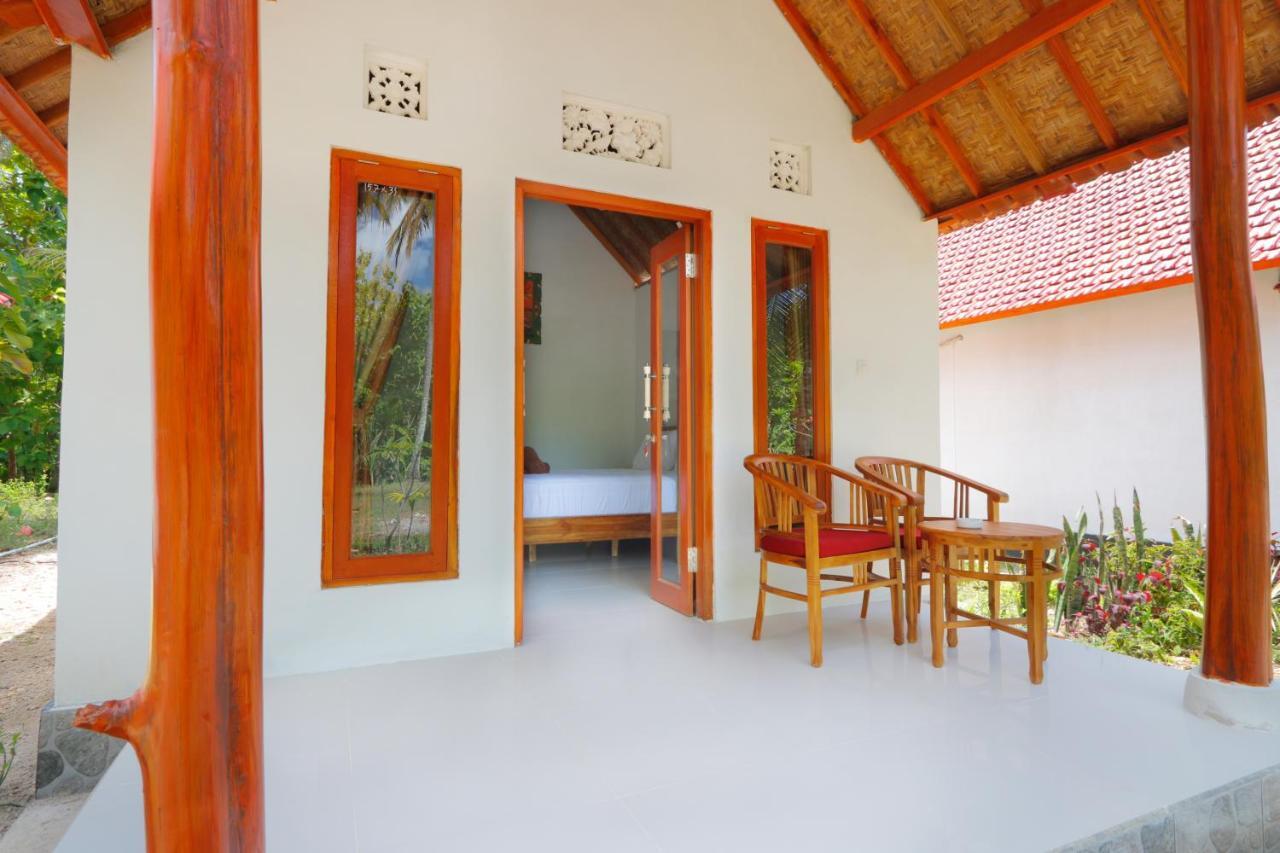 Dangin Kubu Bungalow Sakti Bagian luar foto